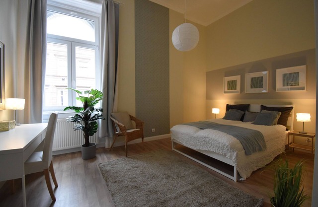 Beautiful Spacious Central