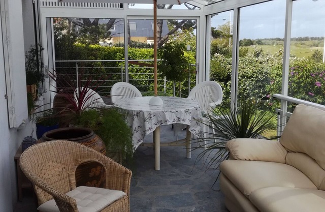 Beautiful suite facing the golf course and 50 metres from the sea, close to the center.