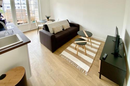 Beautiful T2 Tastefully Renovated Terrace - Madeleine