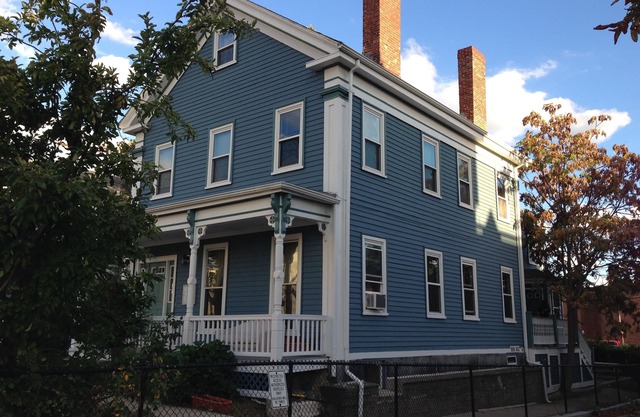 Beautiful Townhouse 2 Bdr, 2 Bath+Parking