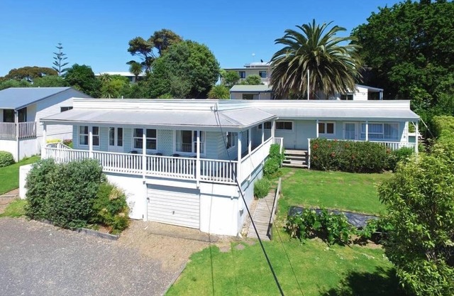 Beautiful Two Bedroom Homestead House
