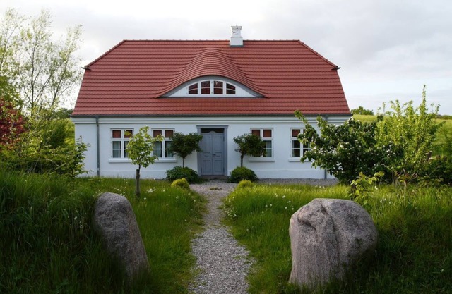 Beautiful vacation apartment on a large natural plot directly on the Baltic Sea