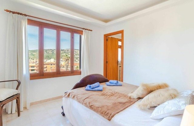 Beautiful villa for 6 people with WIFI, TV, patio and parking