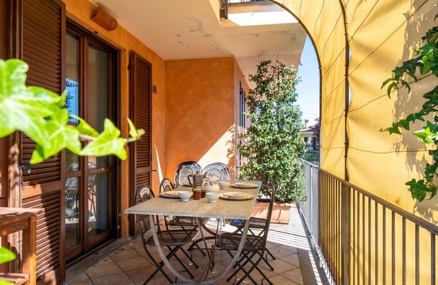 Beautiful villa for 8 people with A/C, WIFI, private pool, hot tub, TV and terrace