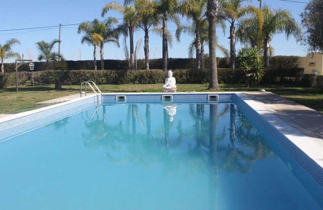 Beautiful villa for 6 people with WIFI, pool, A/C, TV, terrace and parking
