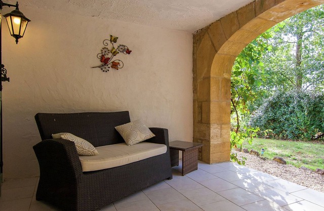Beautiful Villa with Private Pool in Masclat