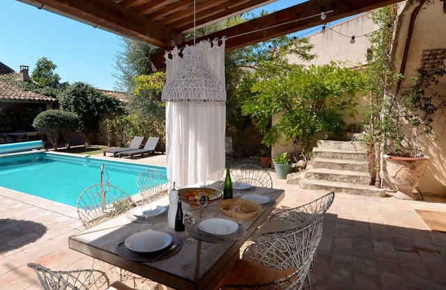 Beautiful village house with heated pool, air con, near Pezenas, Languedoc