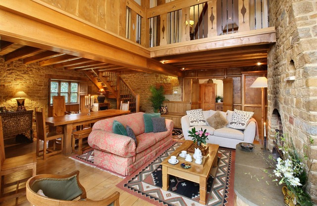 Beautifully crafted, open plan luxury near Great Tew