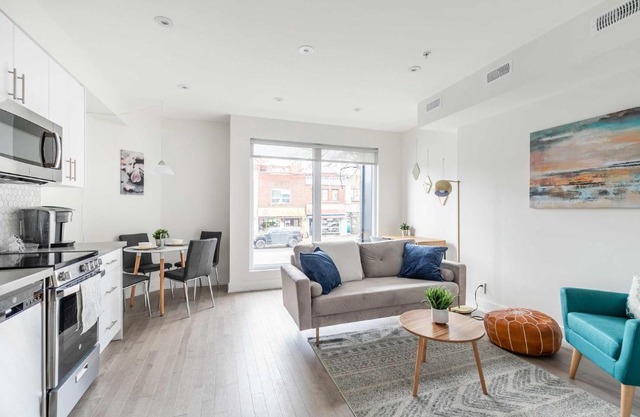 Beautifully Furnished 3BR Apartment Close to High Park Neatest Intersection Lane N Bloor E Indian Rd