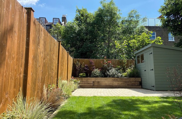 Beautifully presented large garden flat in Clapham, 5 mins from tube