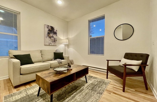 Beautifully Remodeled Cottage Home!