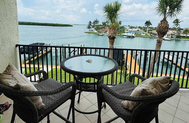 Beautifully renovated waterfront owners unit!