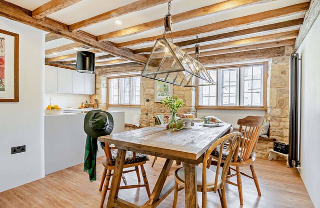 Beautifully Styled Dog Friendly - Butchers Flat