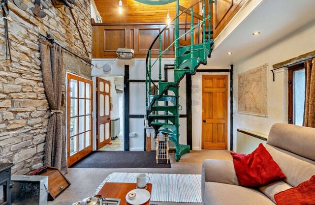 Beck House - One Bedroom House, Sleeps 2