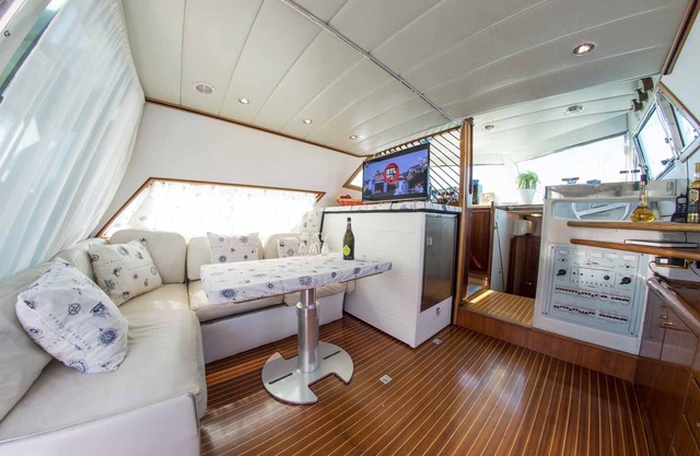 BED AND BOAT IN MARINA VILLA IGIEA