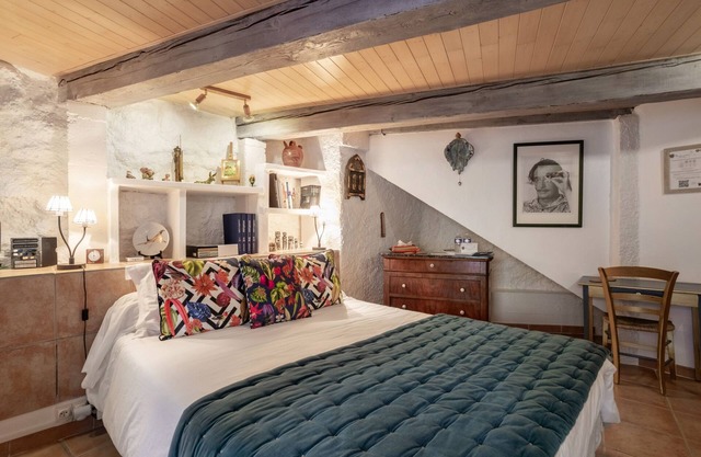 Bed and breakfast 'Tourelle Chambre Double Vue Jardin'