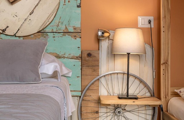 Bed and Breakfast Bric & Brac