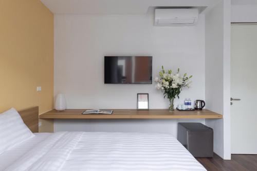 BeeSpace Coworking & Apartment