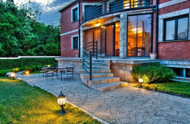 Belgrade Hills Villa and Suites