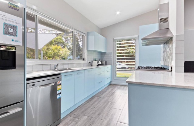 Bella on Boreen by Discover Stradbroke, 4 bed, 2 bath, contemporary beach house