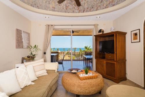 Bella Sirena Condo 201-E - Elegant Condo with Sunrise Sea Views