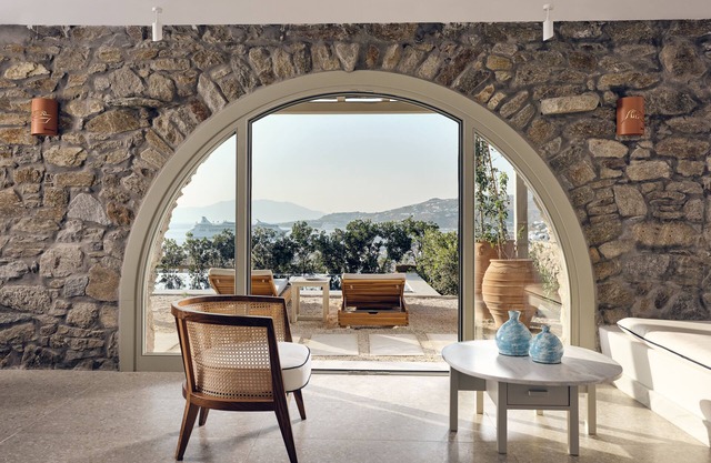 Belvedere Hilltop Complex Rooms & Suites - The Leading Hotels of the World