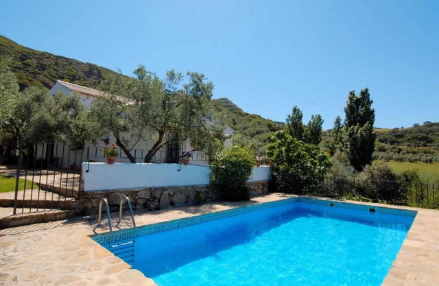 Belvilla by OYO Cortijo Los Olivos