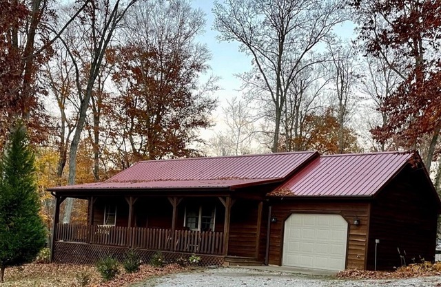 Bennett Place Cabin on Patoka Lake