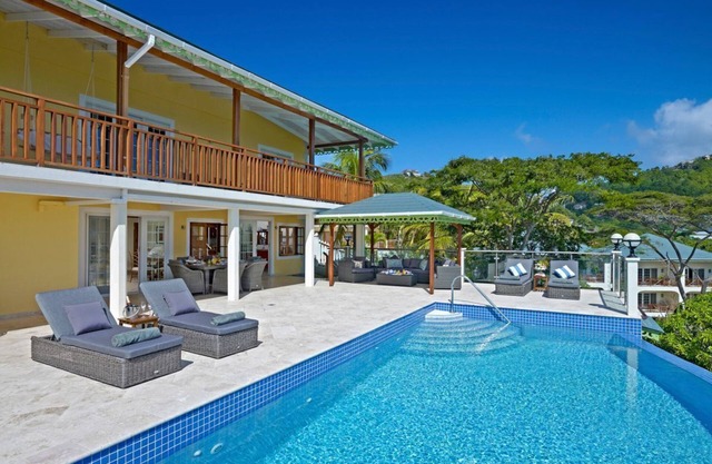 Bequia Beach Hotel - Estate Villa