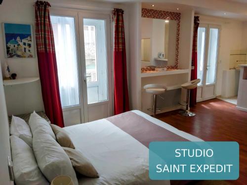 Bernadette' Cosy Flat - 3 minutes walk main door to sanctuary entrance- Old Town - Bernadette de Soubirous's neighborhood