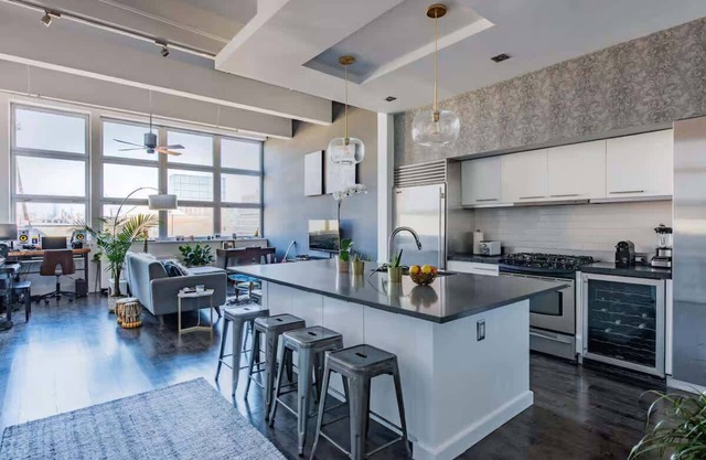 Berry Loft IV by Rove | Loft w/Shared Gym, Rooftop