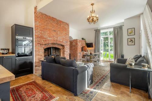 Bessingham Mews