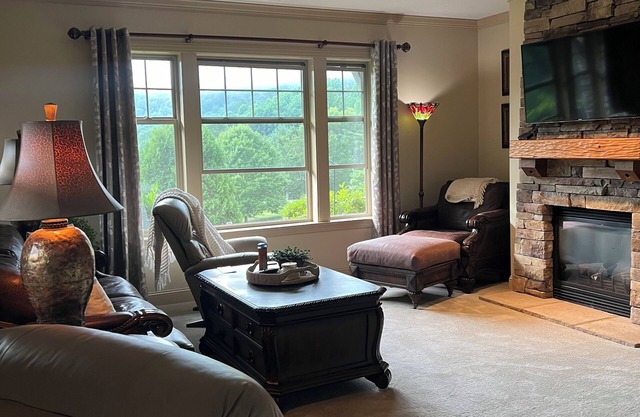 Best Choice Beautiful Smokey Mountain Getaway Luxurious Condo