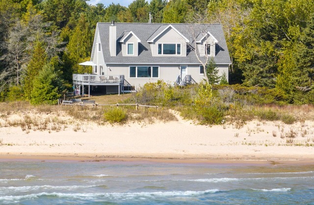 Best Sand Beach on Lake Mich for 14! - Aug 22-29 and Aug 29- Sept 5 - Still Open