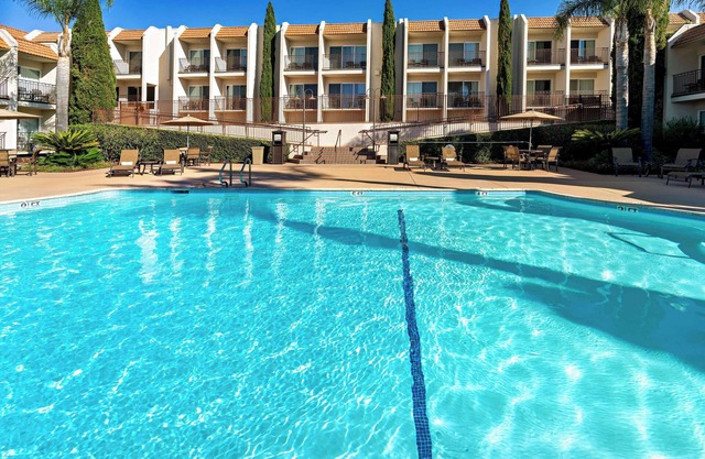Best Western Plus Royal Oak Hotel