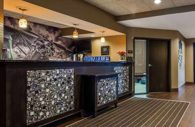 Best Western Plus Wichita West Airport Inn