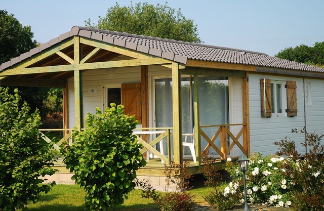 Between Cancale and Saint-Malo, comfortable bungalow in a bucolic setting