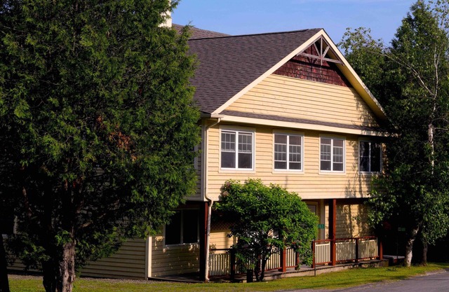 Beurrerie de St-Étienne, working and vacation residence in the heart of the village