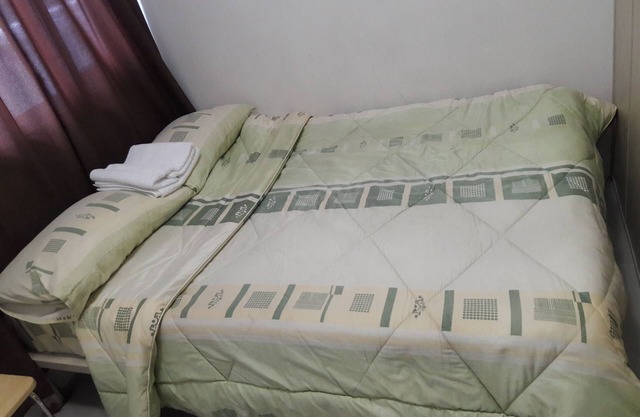 Beutiful 1 BR Condo Unit Connected to a Train Station with fast Internet