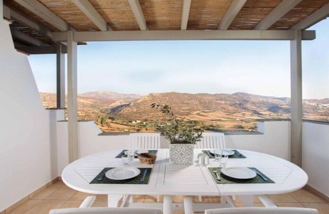 BH051 - C- Naxos