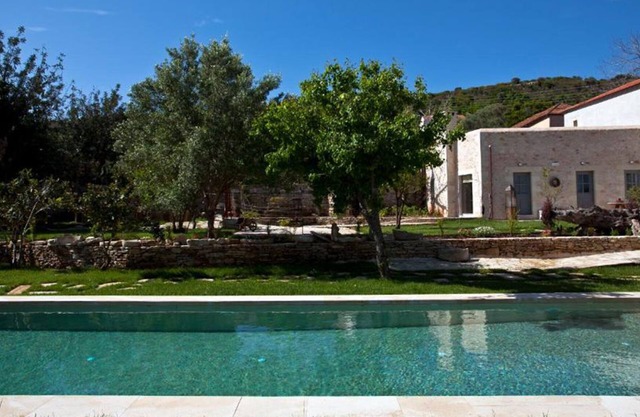 BH430 - R - Villa Chania