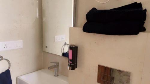 Bhk Apartment I