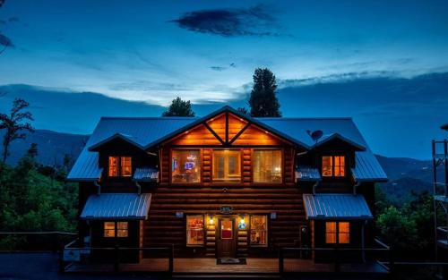 Big Bear Views Lodge