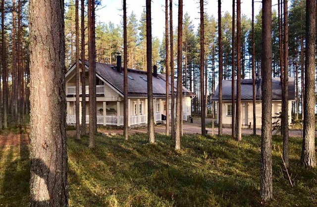 Big Cottage By The Lake