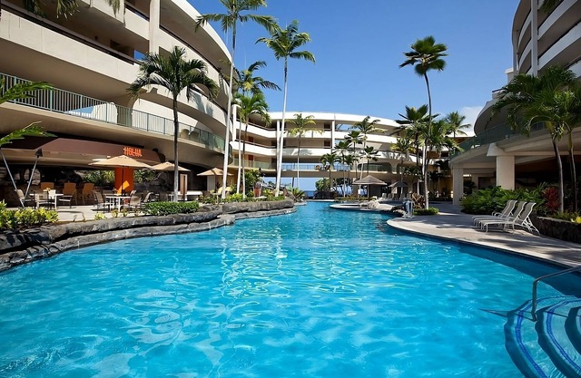 Big Island Dream! 2 Modish Units, 2 Pools, Ocean View, Game Room, Restaurant!