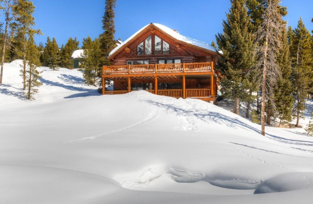 Big Sky Vacation Rentals: MVC Cardinal Sanctuary - Pet Friendly!