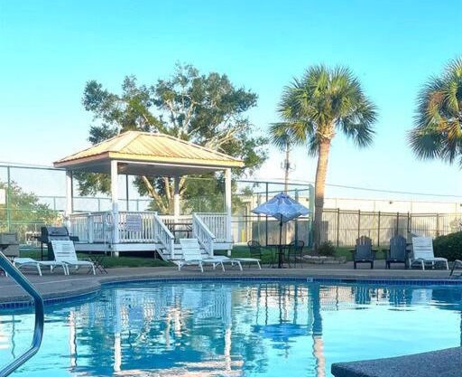 Biloxi Beach-Good Vibes Condo