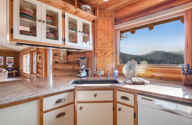 Bishops -ev#3584 4 Bedroom Home by RedAwning