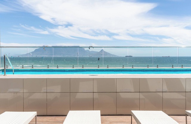 Blaauwberg Beach Hotel