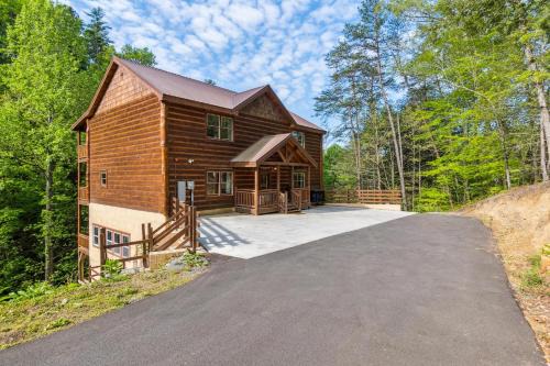 Black Bear Splash cabin